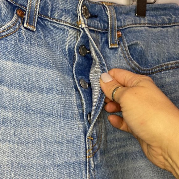 ❗️SOLD❗️Levi’s Wedgie Straight Leg Jeans Size 28 - Picture 16 of 16